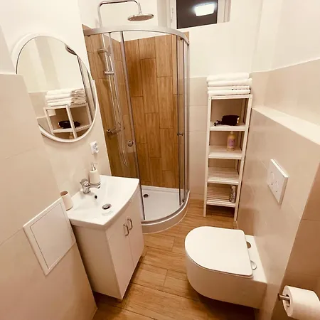 Kobiela Ktw Center Κατοβίτσε