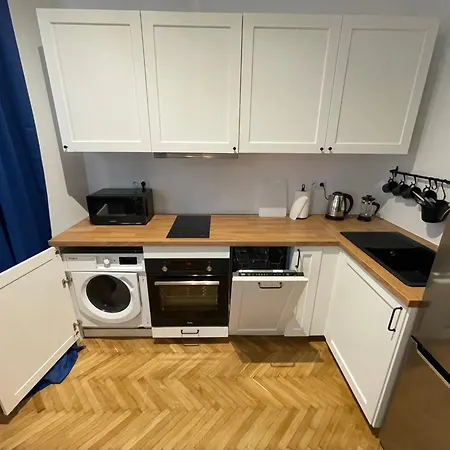 Kobiela Ktw Center Apartment