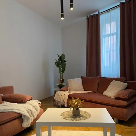 Kobiela Ktw Center * Κατοβίτσε